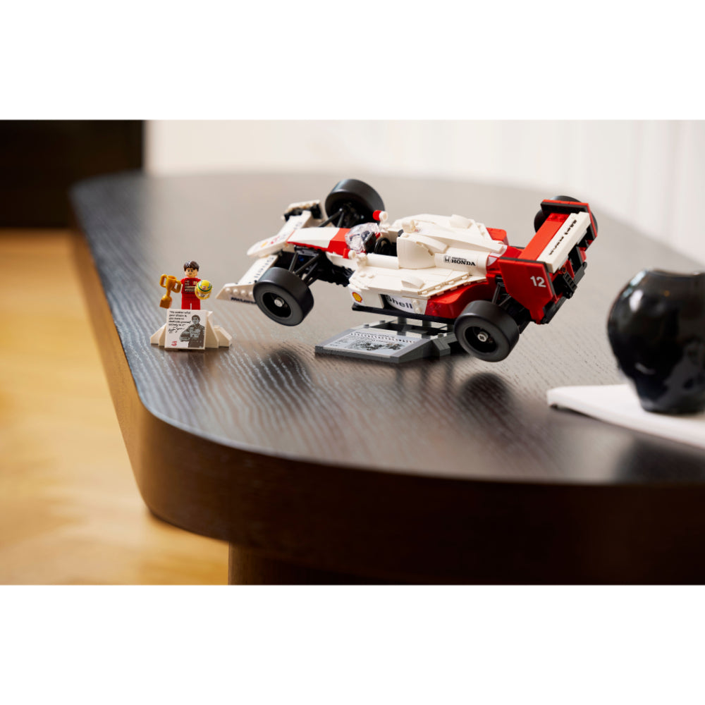 LEGO®  Icons McLaren MP4/4 y Ayrton Senna     (10330) _009