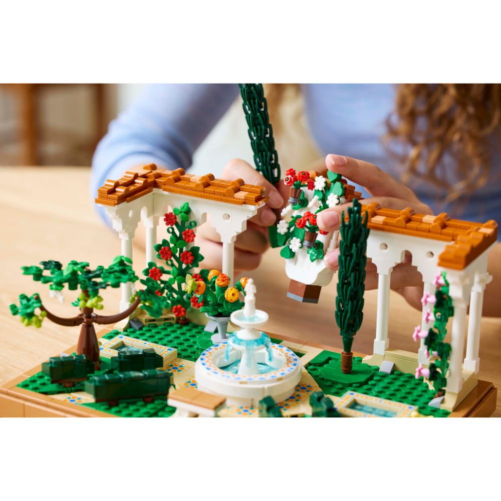 LEGO® Icons: Jardín Con Fuente (10359)_010