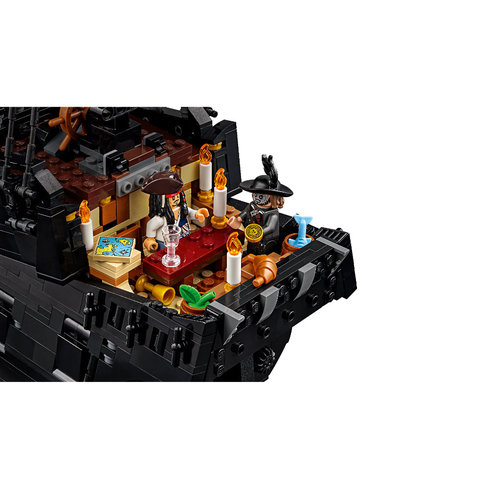 LEGO®Icons: Captain Jack Sparrow'S Pirate Ship (10365)_007