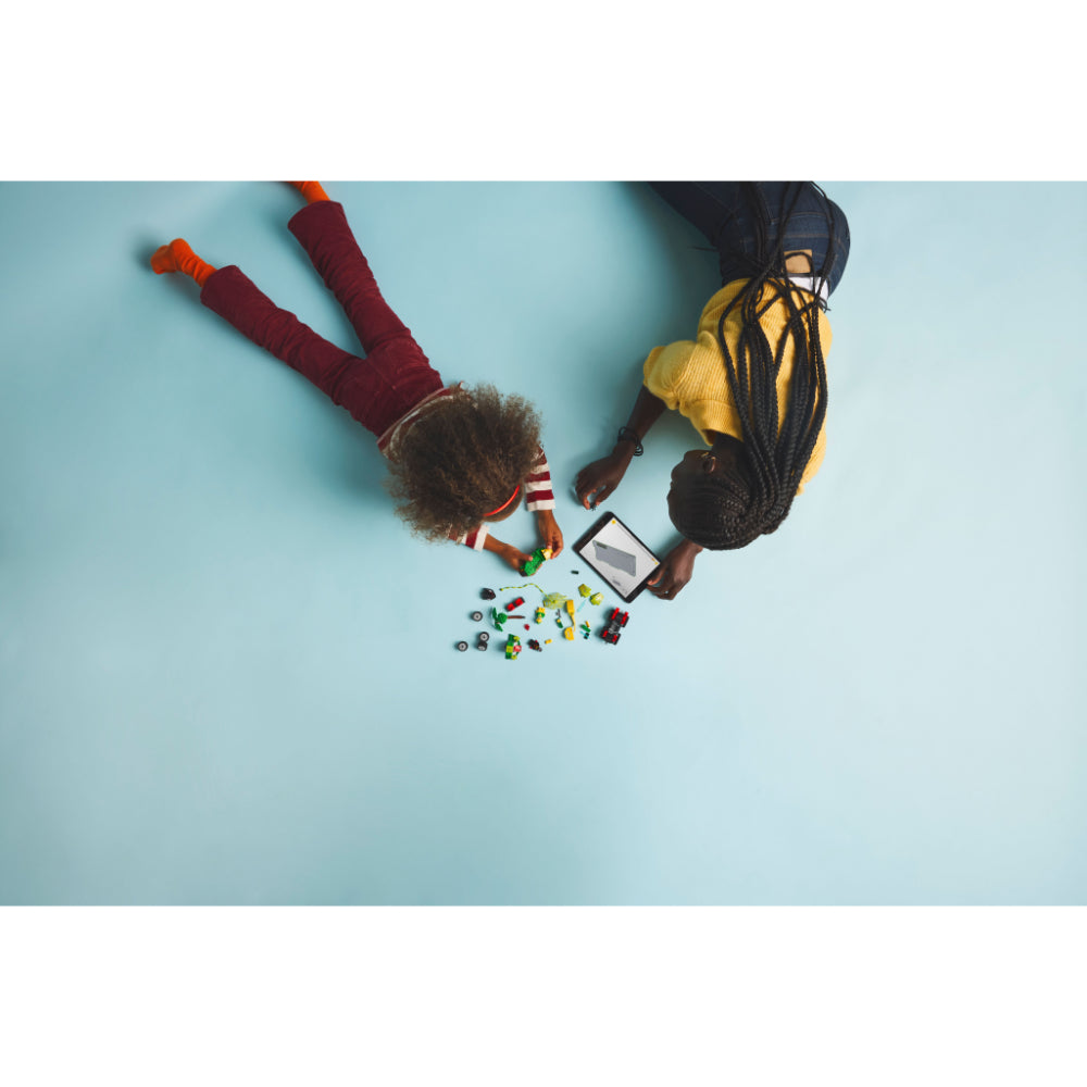 LEGO®Spidey: Spin y Electro: Duelo de Vehículos Dinosaurio (11198)_007