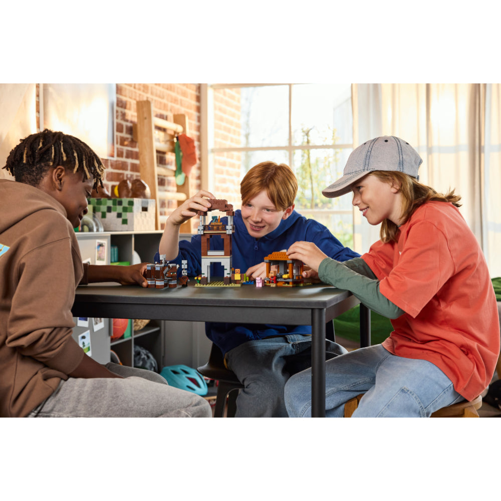 LEGO®Minecraft: El Puesto De Avanzada De Los Saqueadores Y El Devastador (21278)_010