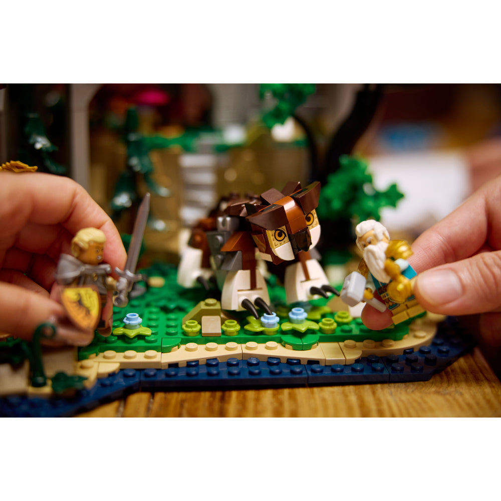 LEGO® Ideas: Dungeons & Dragons: Aventura Del Dragón Rojo (21348)_015