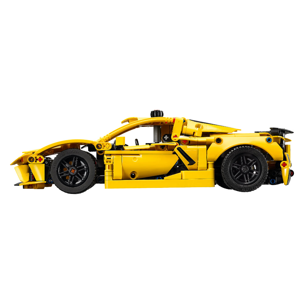 LEGO®Technic: Chevrolet Corvette Stingray (42205)_005