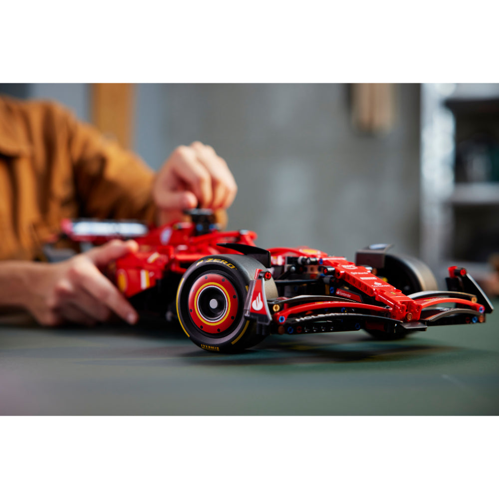 LEGO®Technic: Coche Ferrari Sf-24 F1 (42207)_011