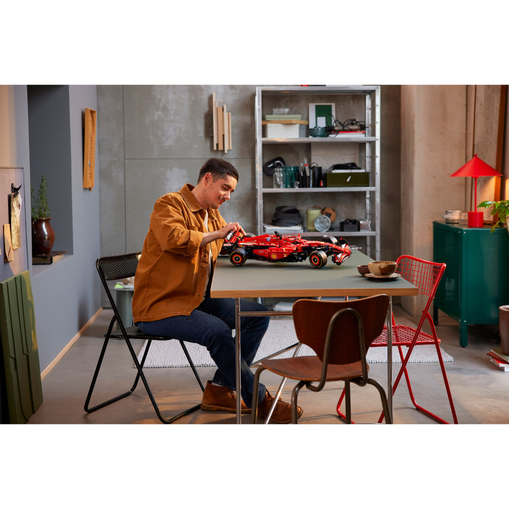 LEGO®Technic: Coche Ferrari Sf-24 F1 (42207)_015