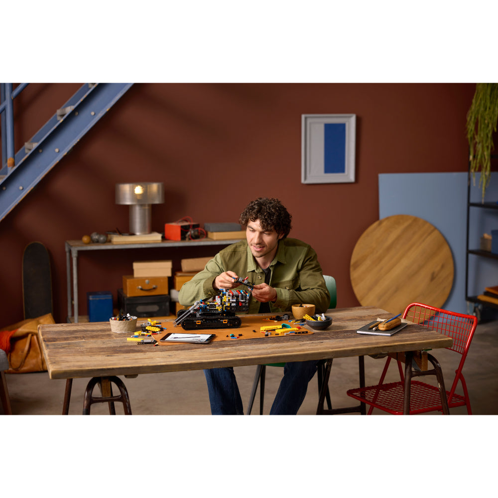 LEGO®Technic: Excavadora Volvo Ec500 Hybrid (42215)_008