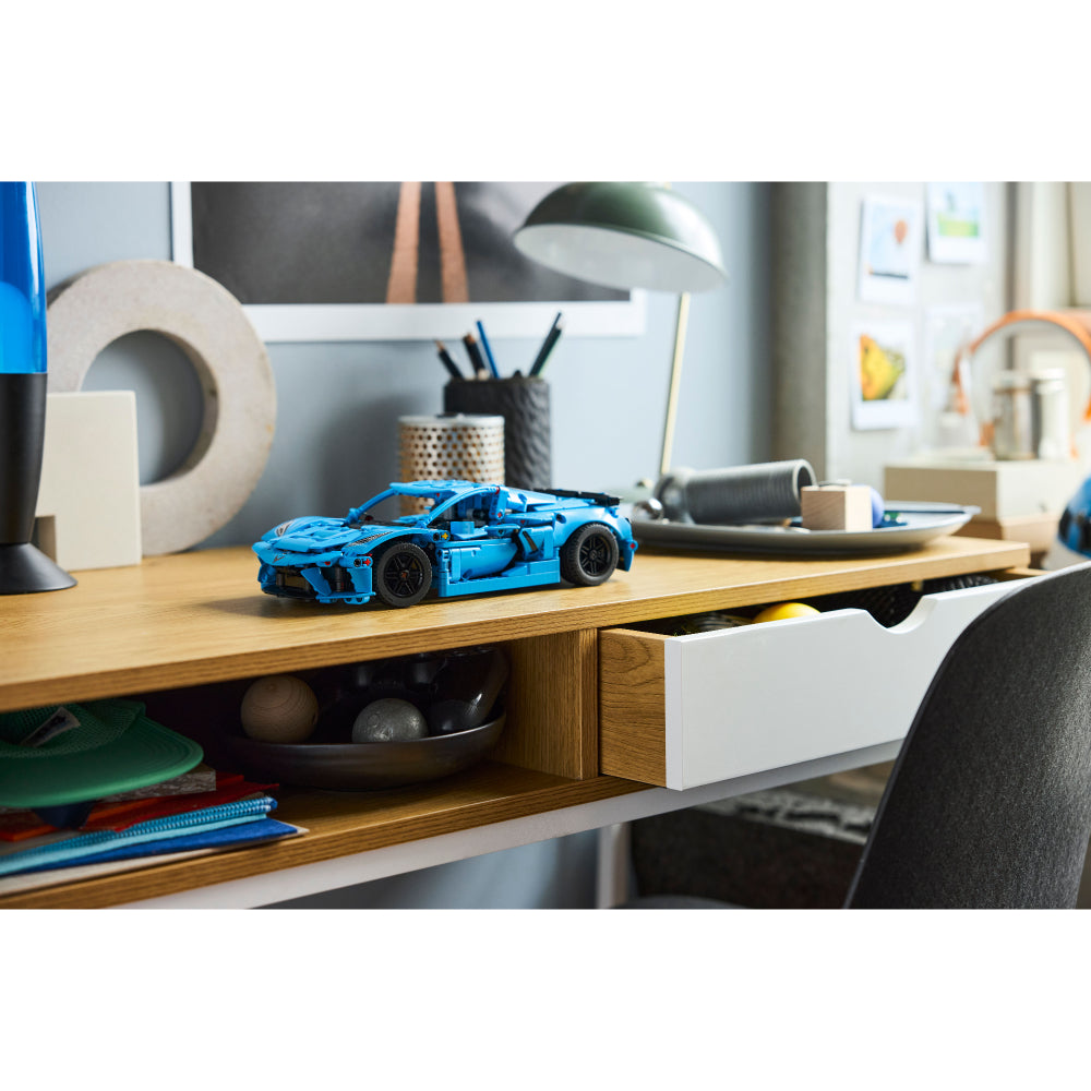 LEGO®Technic: Chevrolet Corvette Stingray Azul (42217)_011