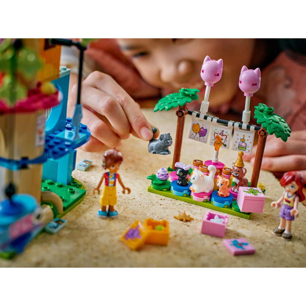 LEGO®Friends: Fiesta De Cumpleaños Y Casa Del Árbol Felina (42666)_011