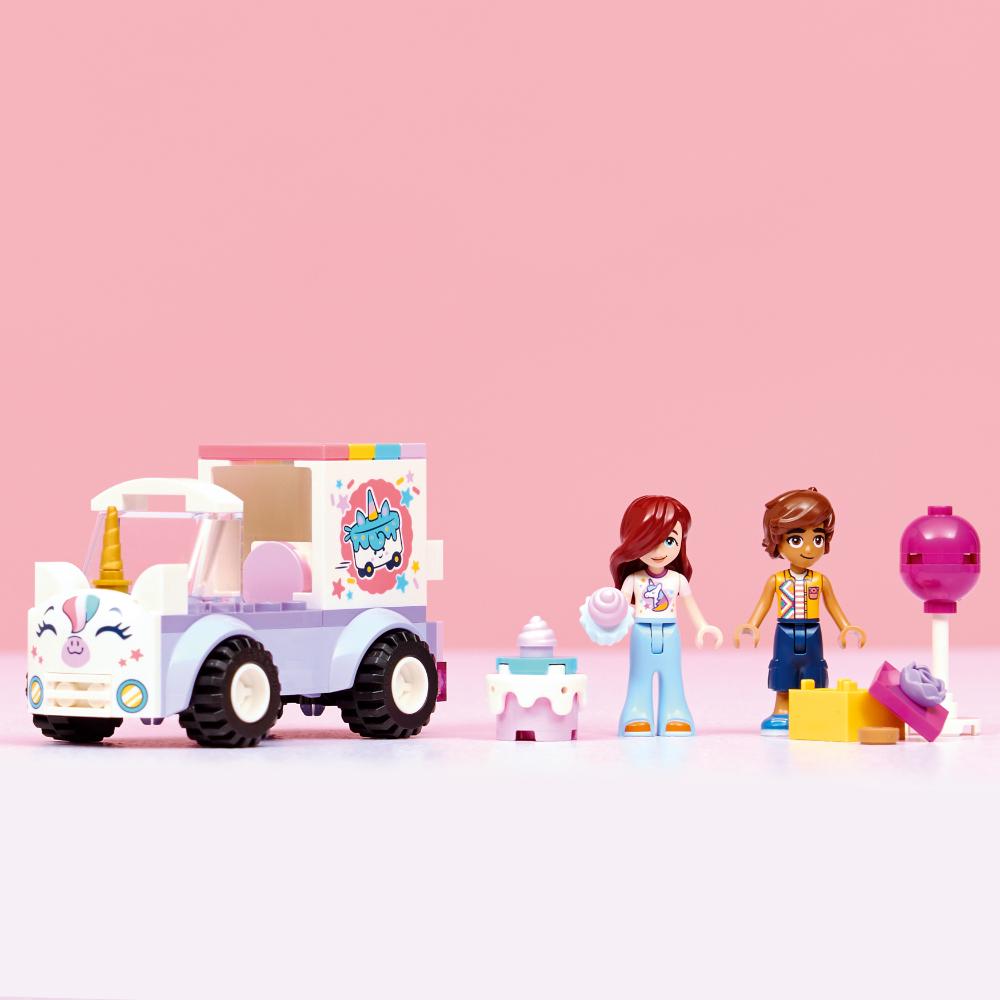 AUTO-UNICORNIO DE REPARTO DE PASTELES
