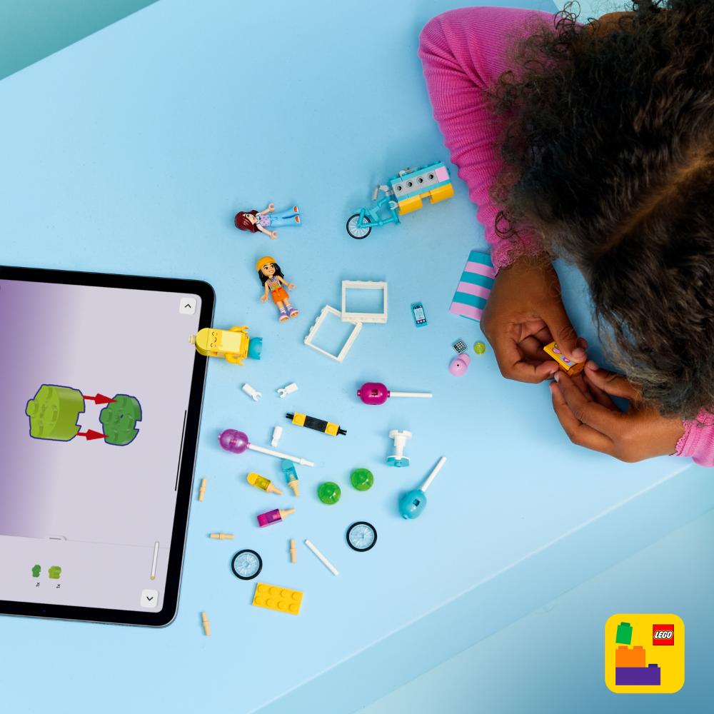 PUESTO DE HELADOS Y GLOBOS