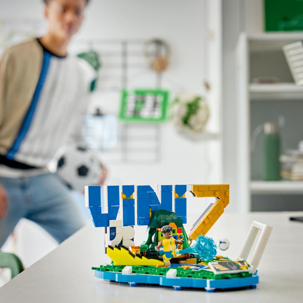 LEGO®Editions, Editions Sports: Vini Jr.: Fenómenos Del Fútbol (43027)_010