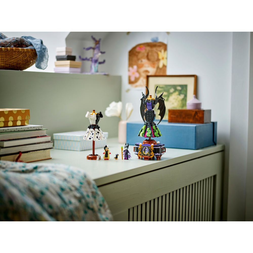 LEGO®Disney Classic: Trajes De Maléfica Y Cruella De Vil (43262)_010