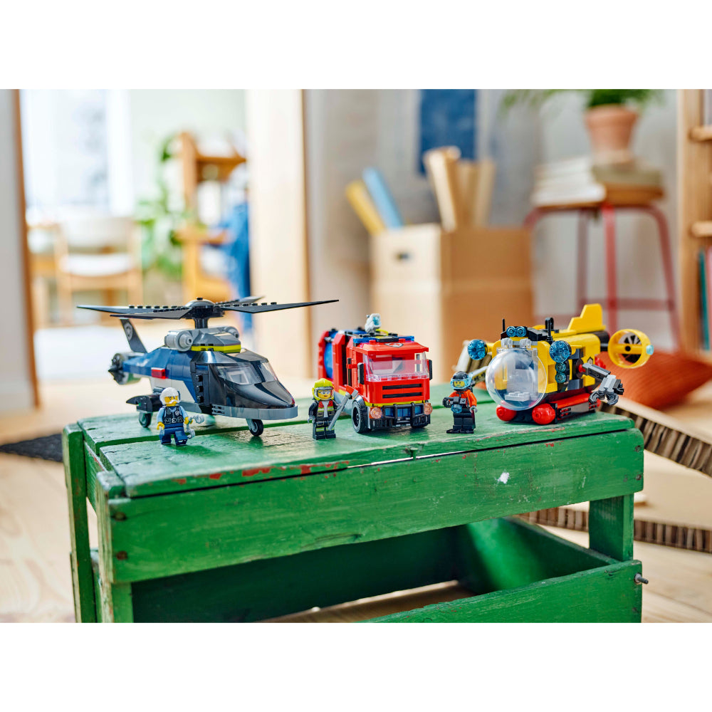 LEGO®City: Remix: Helicóptero, Camión De Bomberos Y Submarino (60462)_012