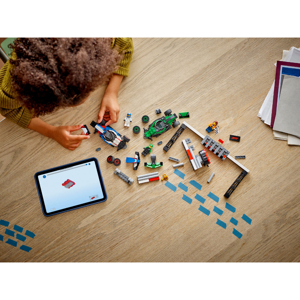 LEGO®City: Parrilla De F1® Con Coches De Carreras Vcarb Y Sauber (60474)_009