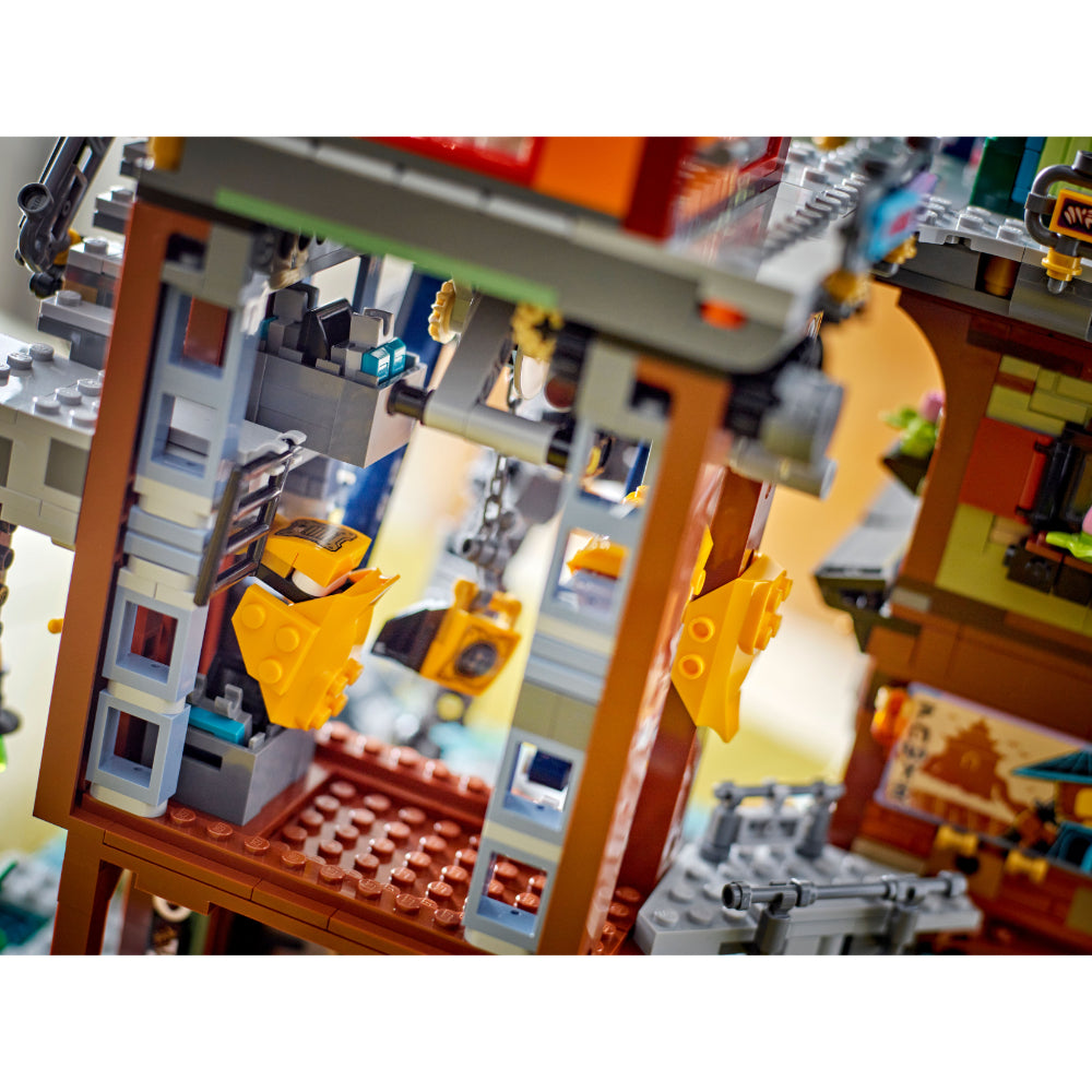 LEGO®Ninjago: Talleres De La Ciudad De Ninjago® (71837)_016