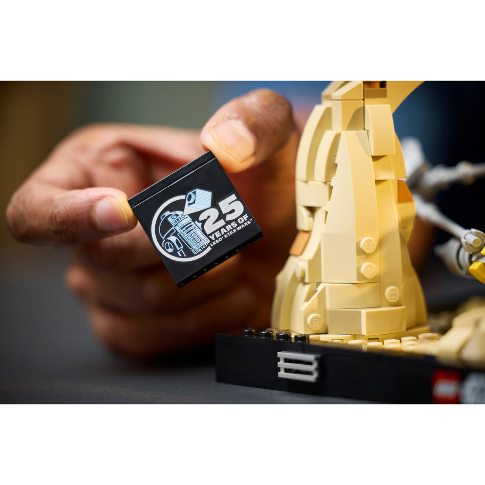 LEGO® Star Wars™: Diorama: Carrera De Vainas De Mos Espa (75380)_008