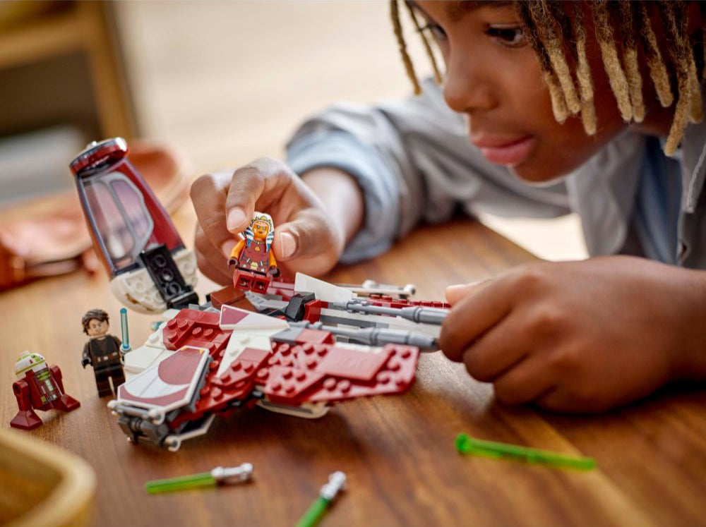 LEGO®Star Wars TM: Interceptor Jedi de Ahsoka (75401)_008