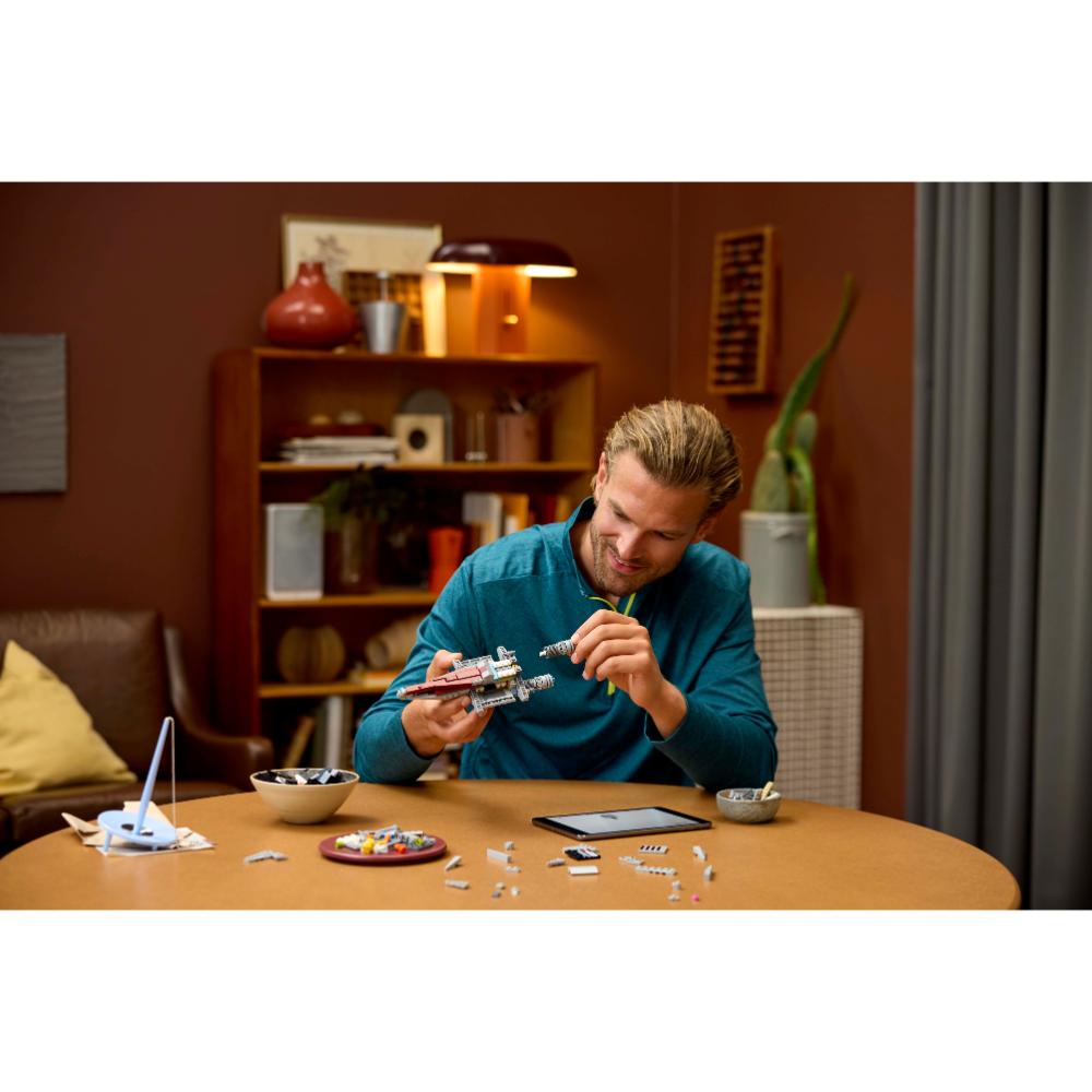 LEGO®Star Wars TM: Nave de Asalto Clase Acclamator (75404)_008