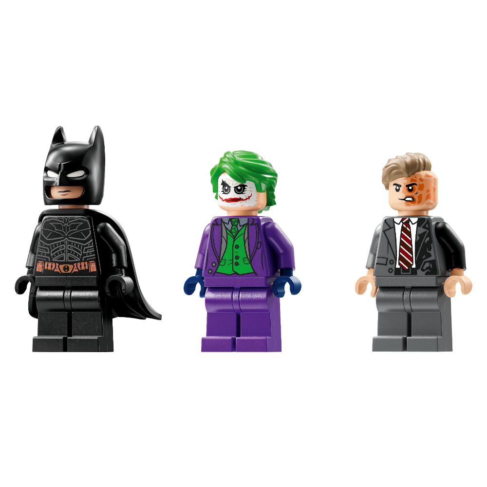 LEGO®Super Heroes: Tumbler de Batman™ vs. Two-Face™ y The Joker™ (76303)_005