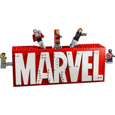 LEGO®Super Heroes: Logotipo MARVEL y Minifiguras (76313)_002
