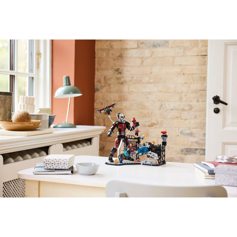 LEGO®Super Heroes: Gran Batalla de Capitán América: Civil War (76314)_011