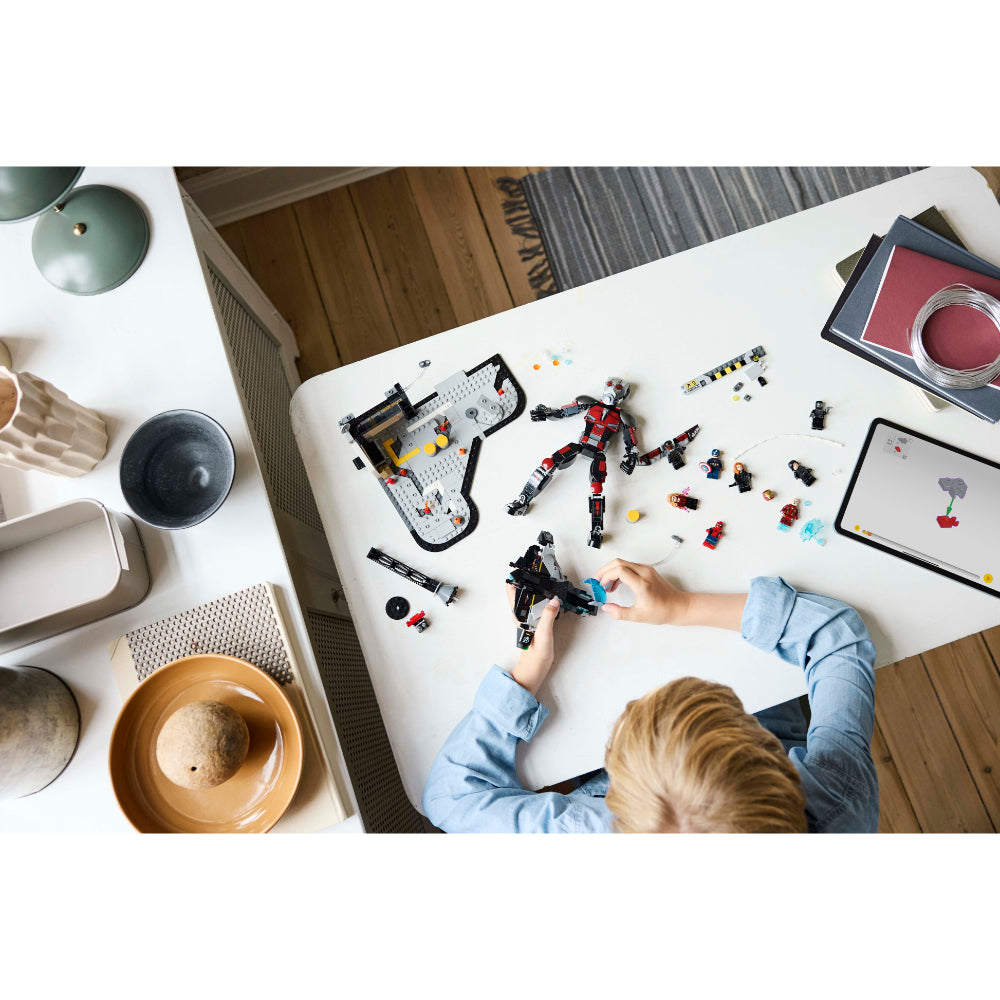 LEGO®Super Heroes: Gran Batalla de Capitán América: Civil War (76314)_008