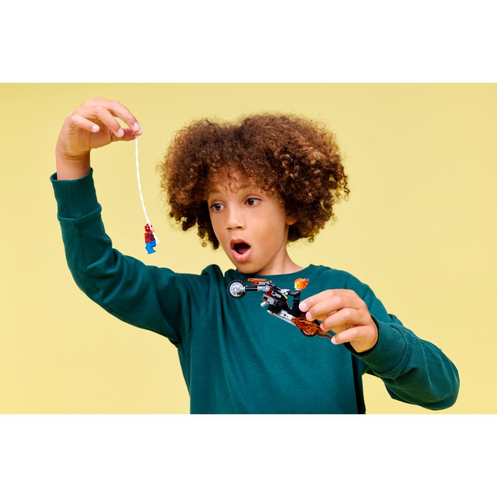 SPIDER-MAN VS. MOTO DEL MOTORISTA FANTASMA