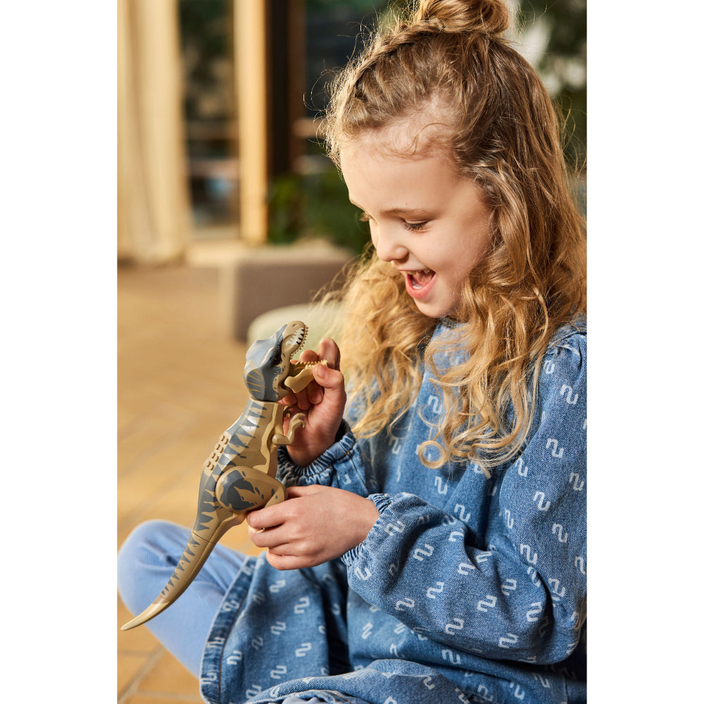 LEGO®Jurassic World: Huida Por El Río Y T. Rex A La Caza (76975)_010