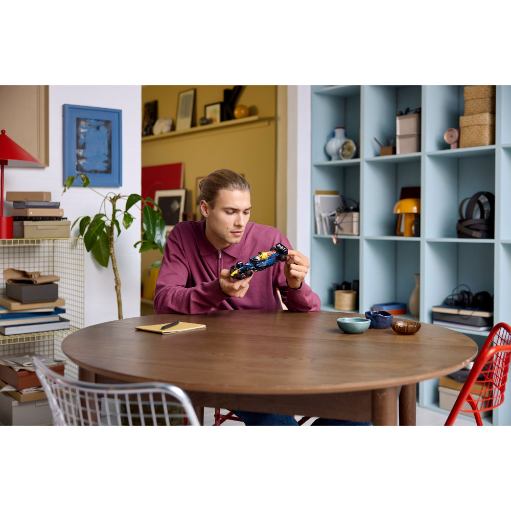 LEGO®Speed Champions: Coche De Carreras Oracle Red Bull Racing Rb20 F1® (77243)_012