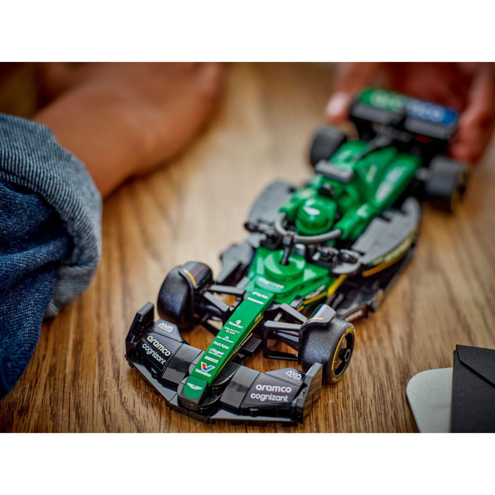 LEGO®Speed Champions: Coche De Carreras Aston Martin Aramco F1® Amr24 (77245)_015