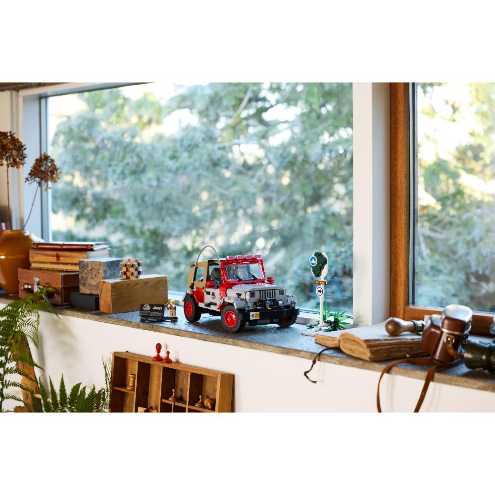 LEGO®Jurassic World: Jurassic Park Jeep® Wrangler (77984)_015