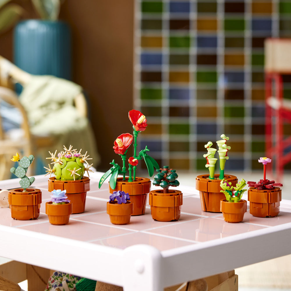 LEGO® Icons: Plantas Diminutas (10329)_005