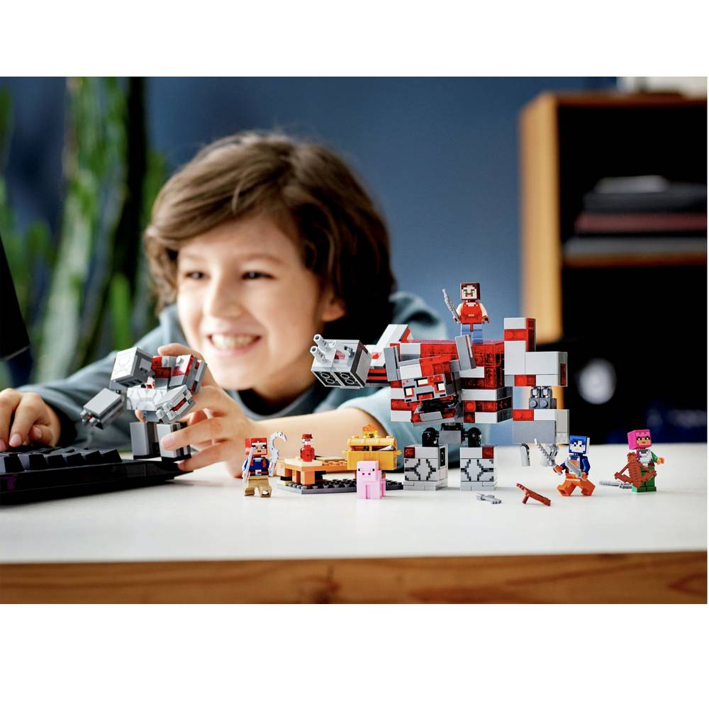 LEGO® Minecraft™ La Batalla por la Piedra Roja (21163)