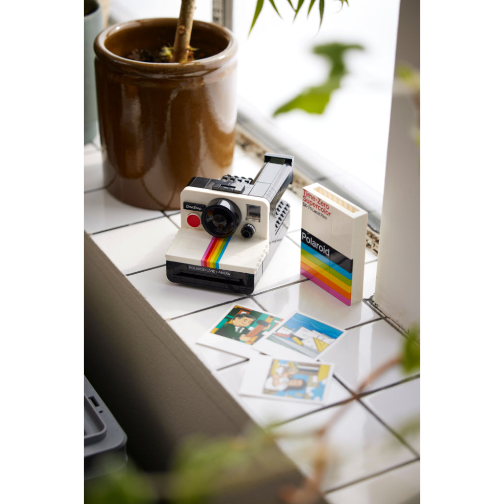 LEGO® Ideas: Cámara Polaroid Onestep Sx-70 (21345)_006
