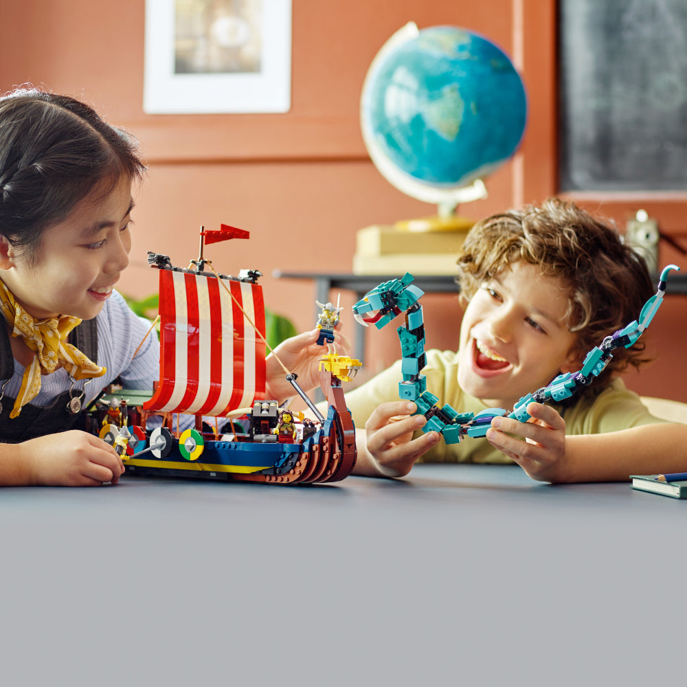 LEGO® Creator Barco Vikingo Y Serpiente Midgard (31132)
