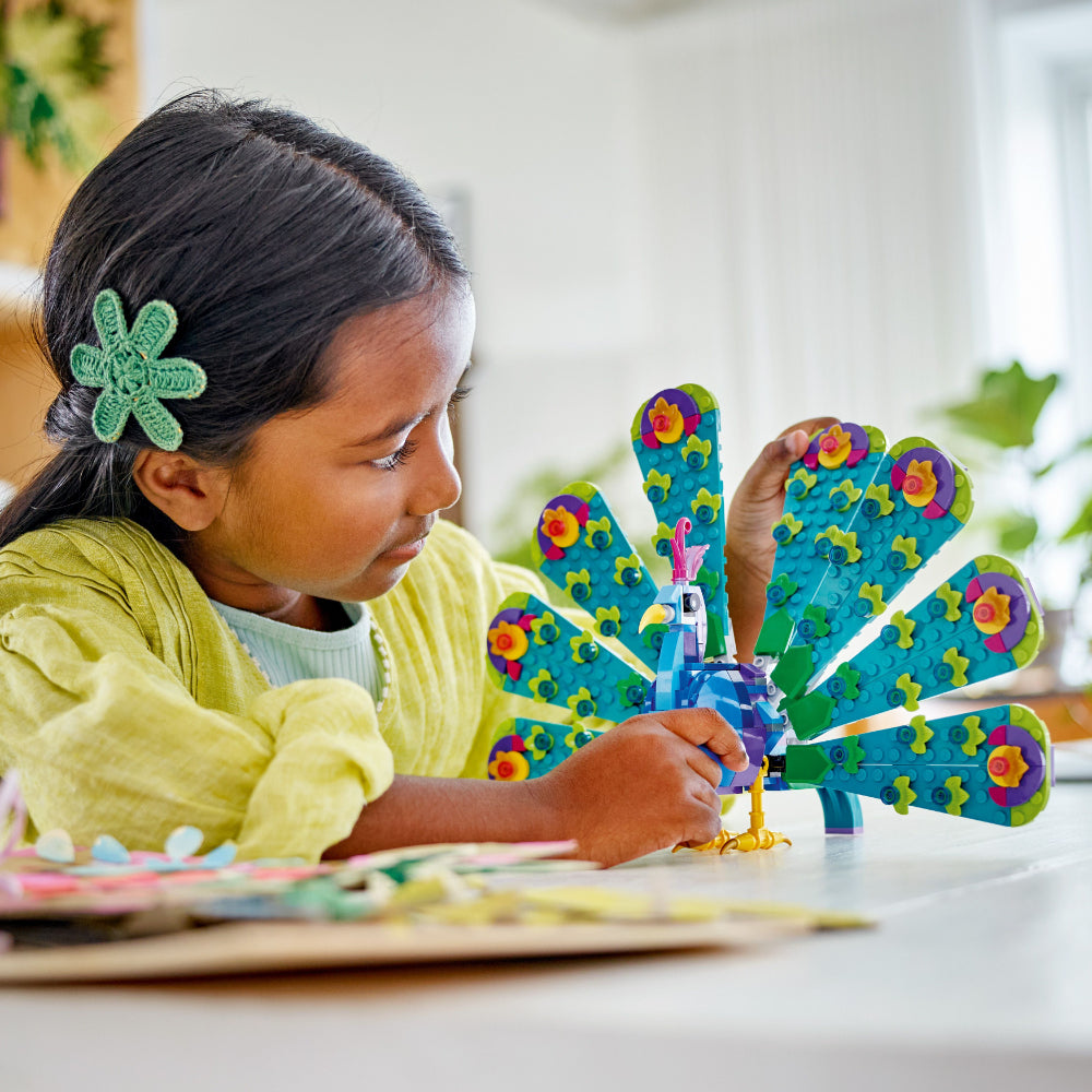 LEGO® Creator: Pavo Real Exótico (31157)_011