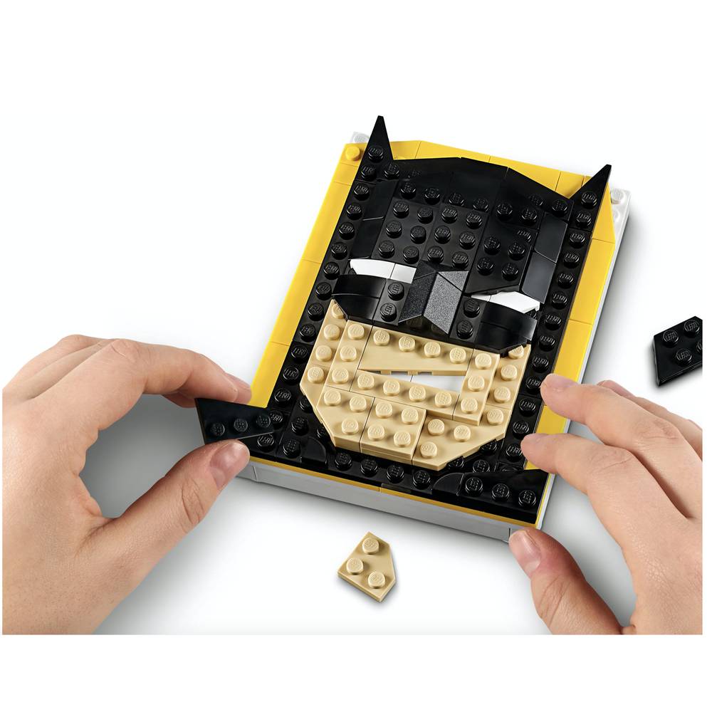 LEGO® Brick Sketches™ Batman™ (40386)
