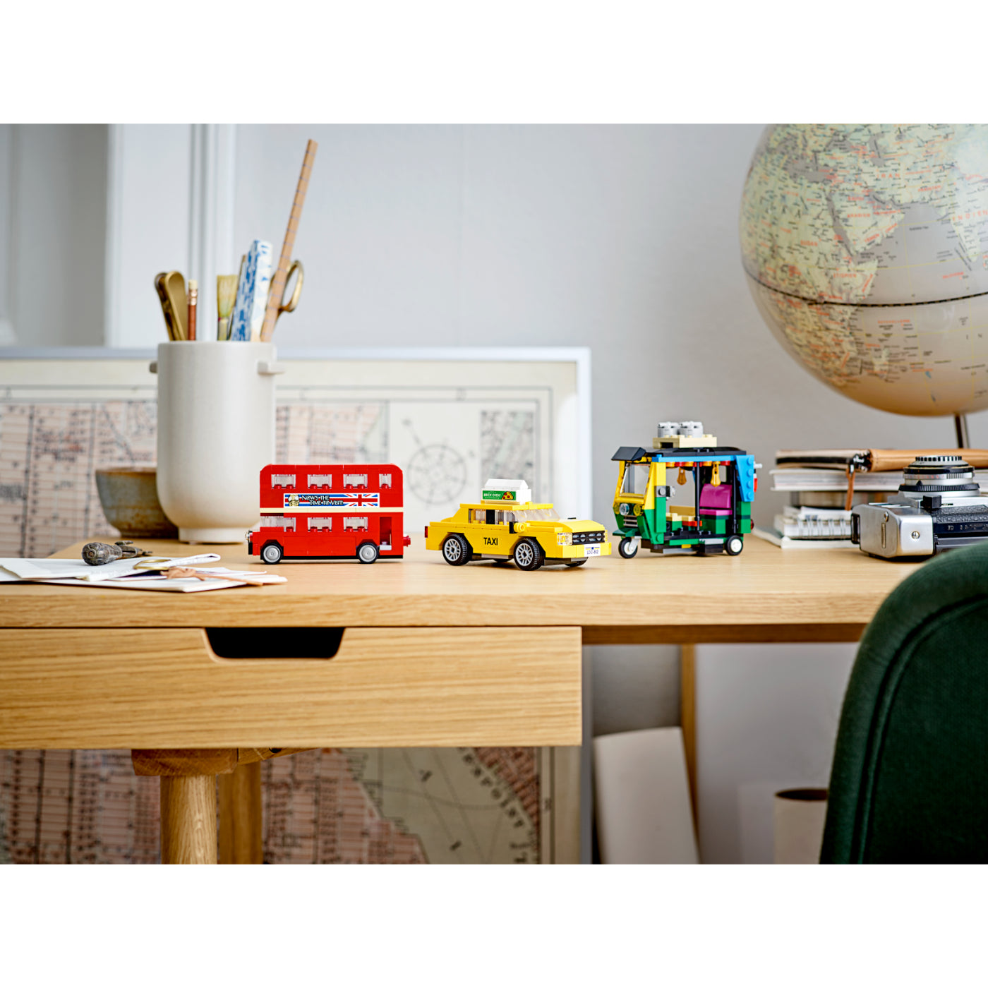 LEGO® Creator: Taxi Amarillo (40468)