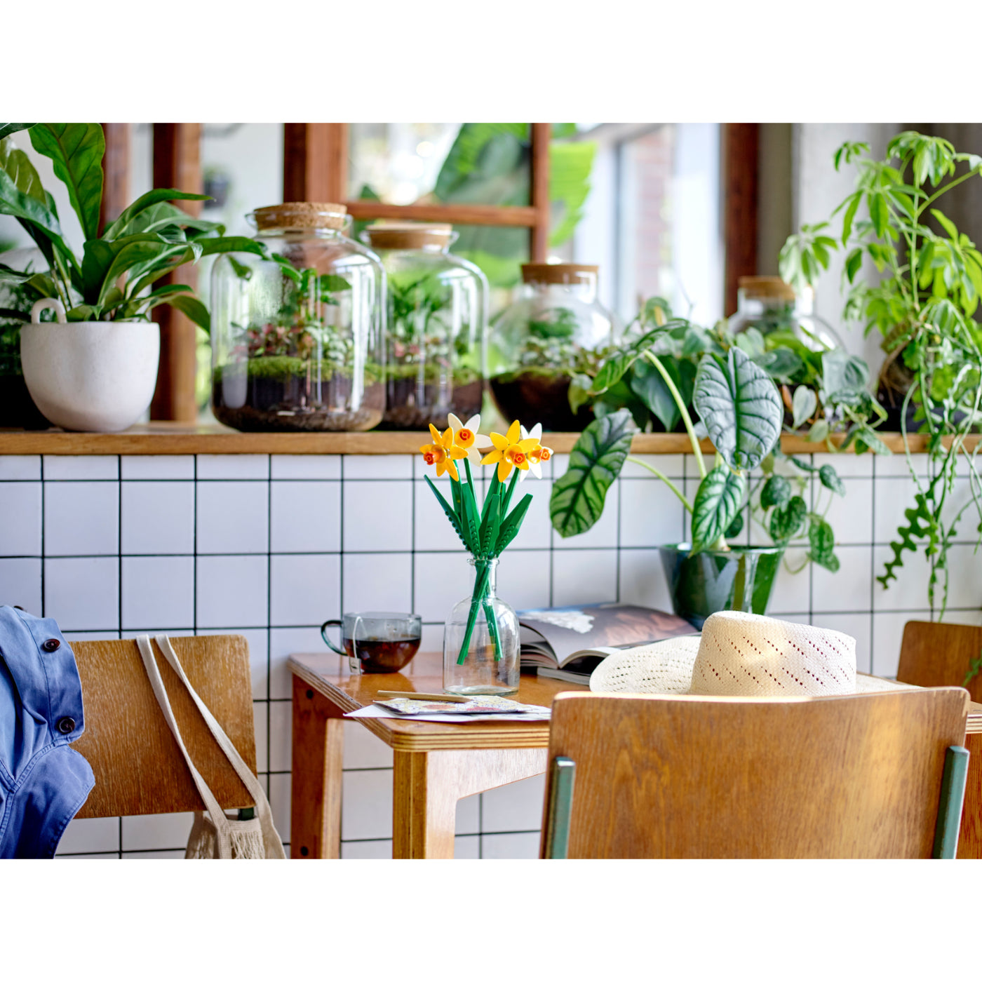 LEGO® Daffodils (40646)