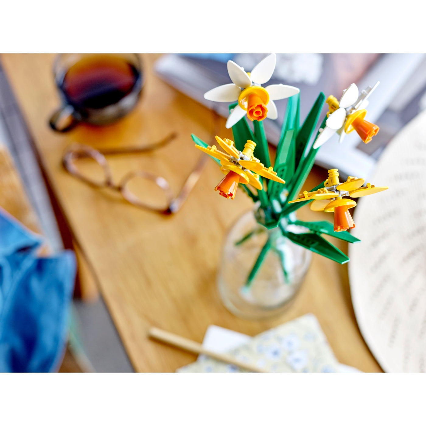 LEGO® Daffodils (40646)