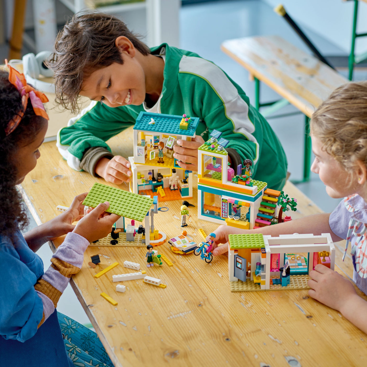 LEGO® Friends Escuela Internacional De Heartlake (41731)