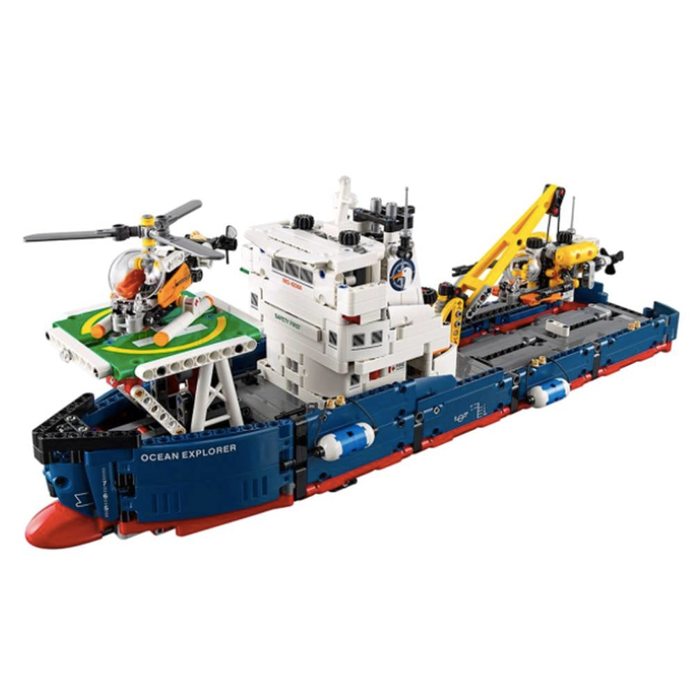 LEGO® Technic Explorador oceánico (42064)