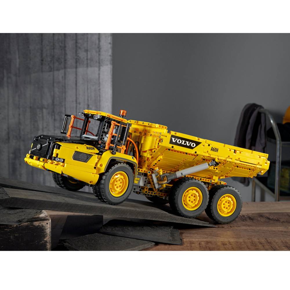 LEGO® Technic Camión Articulado Volvo 6x6 (42114)