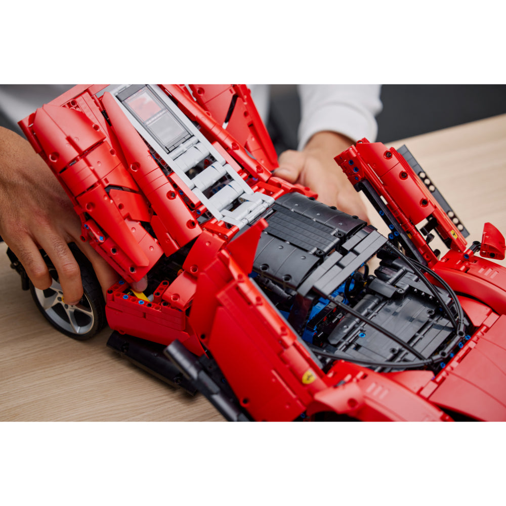 LEGO Technic Ferrari Daytona Sp3 (42143)