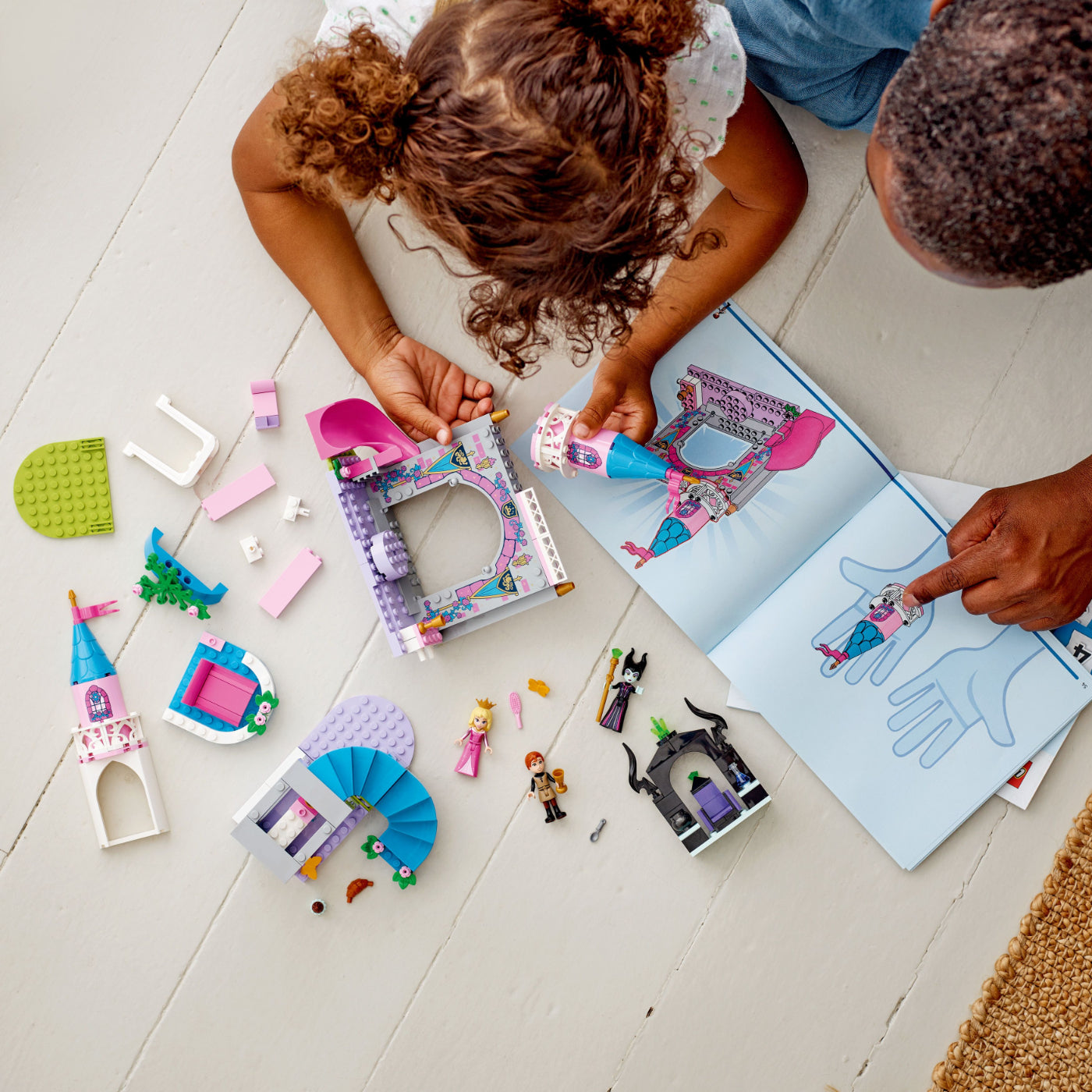 LEGO® Disney Aurora’s Castle (43211)