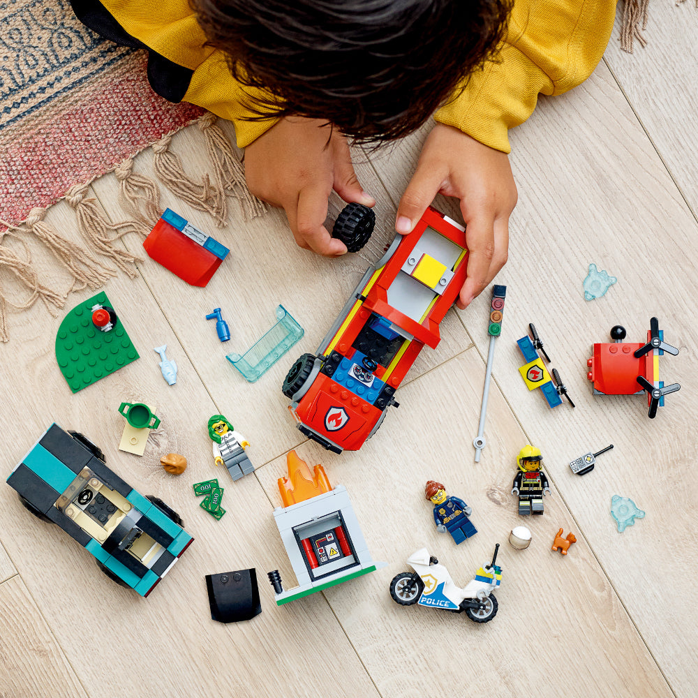 LEGO® City Rescate de Bomberos y Persecución Policial (60319)