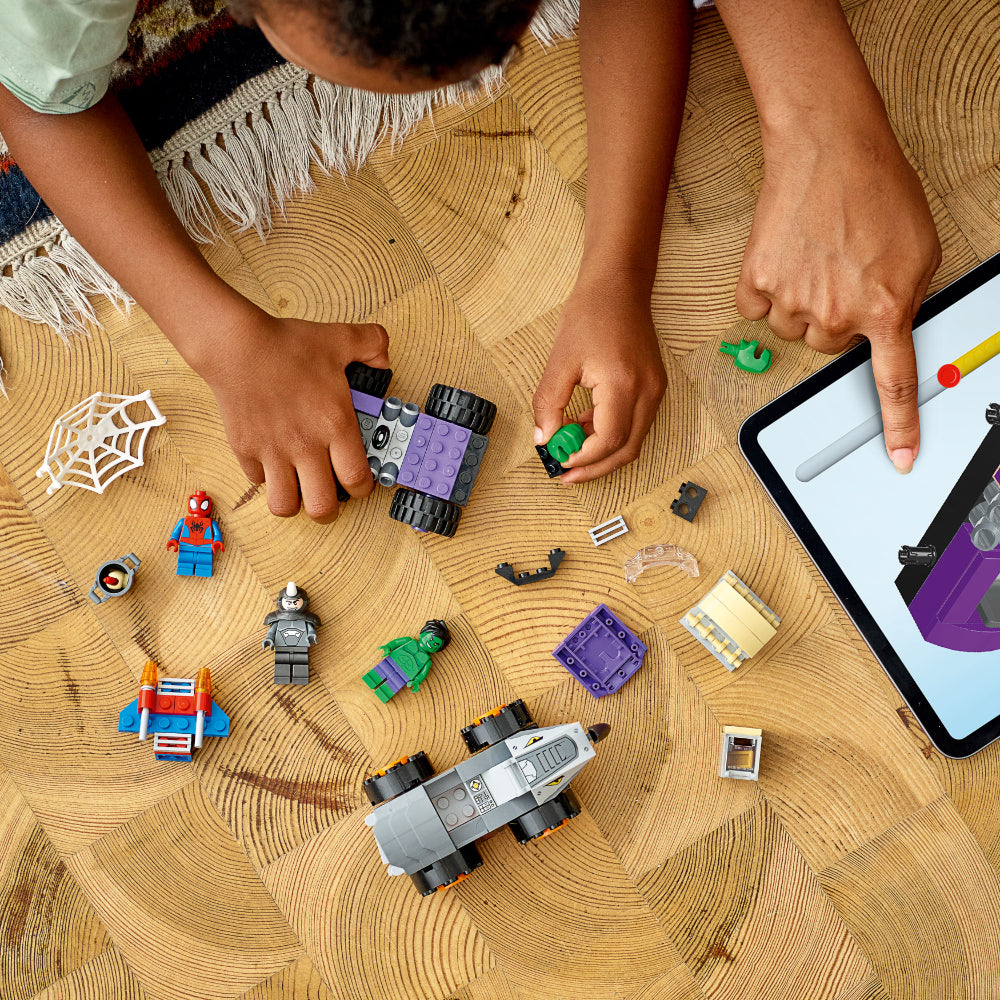 LEGO® Marvel Spidey y su Superequipo Camiones de Combate de Hulk y Rino (10782)