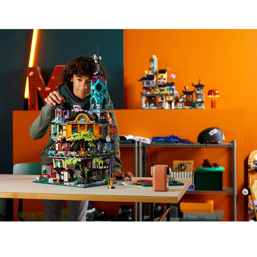 LEGO®Ninjago® Jardines De La Ciudad De Ninjago® (71741)