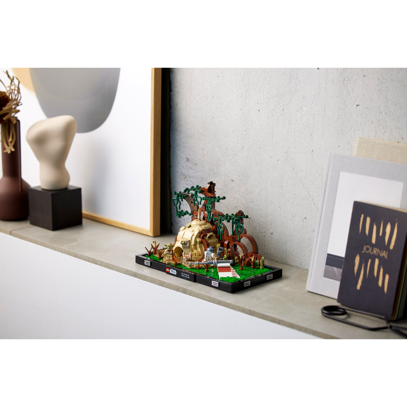 LEGO® Star Wars Diorama: Entrenamiento Jedi™ en Dagobah™ (75330)