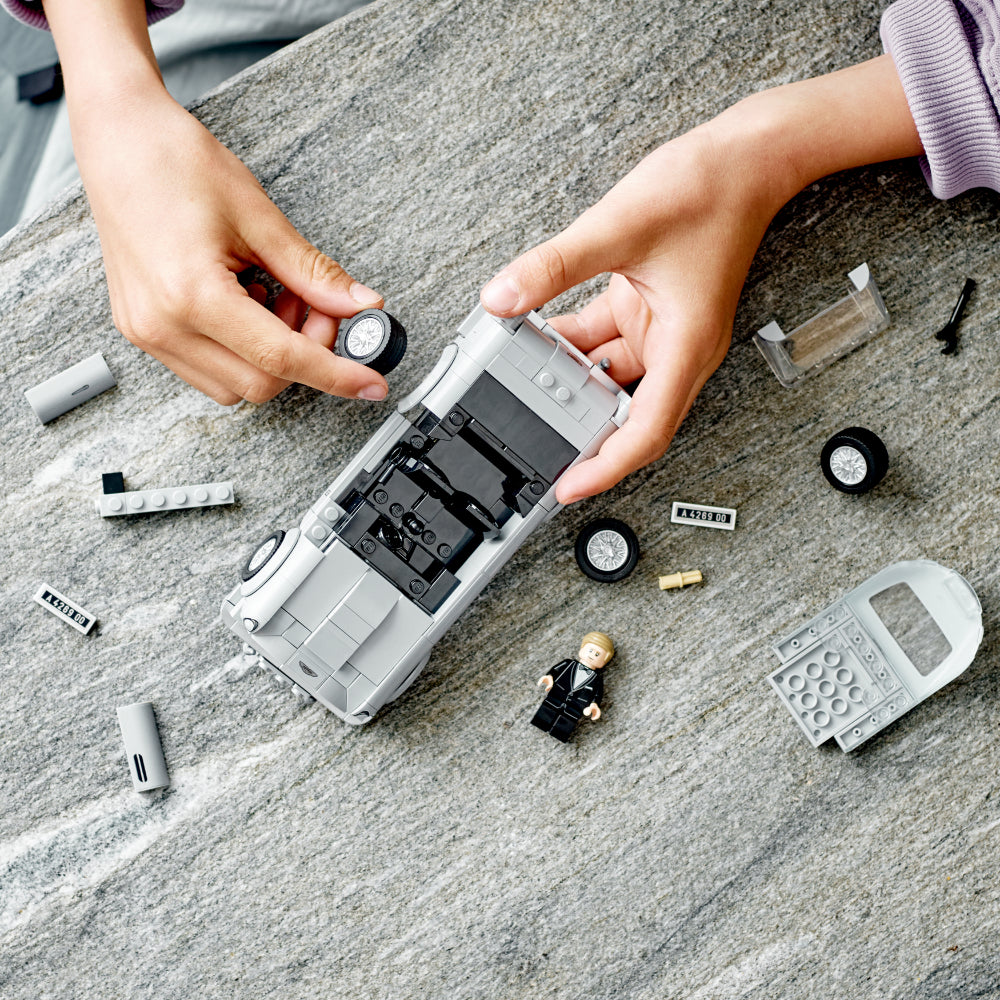 007 ASTON MARTIN DB5